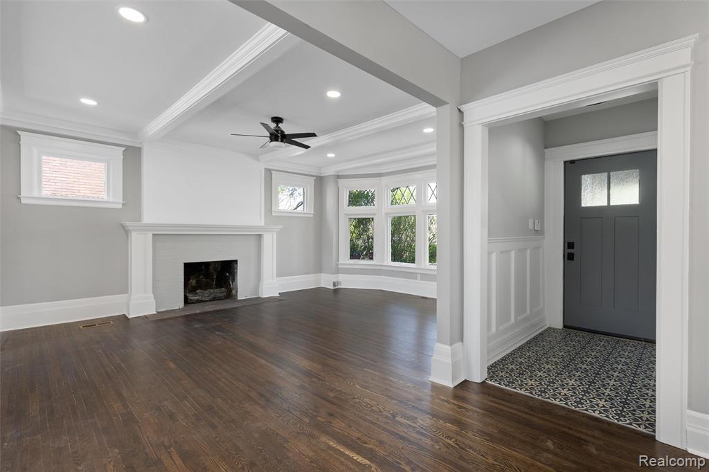 97 Delaware Street Property Photo 7