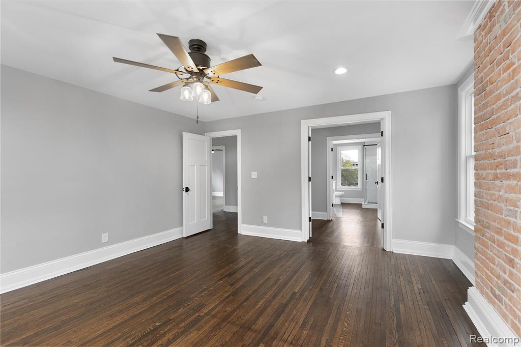 97 Delaware Street Property Photo 19