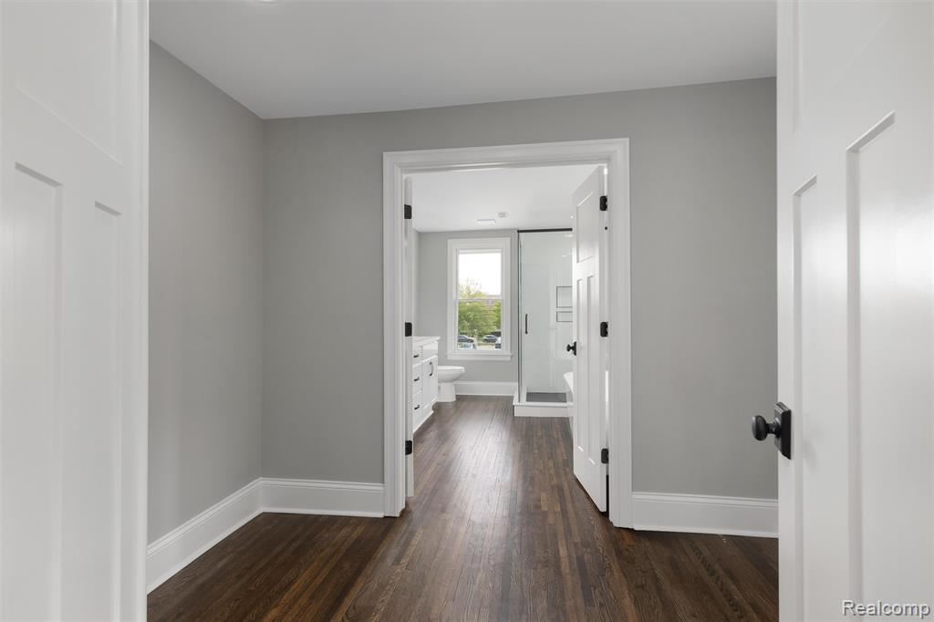 97 Delaware Street Property Photo 20