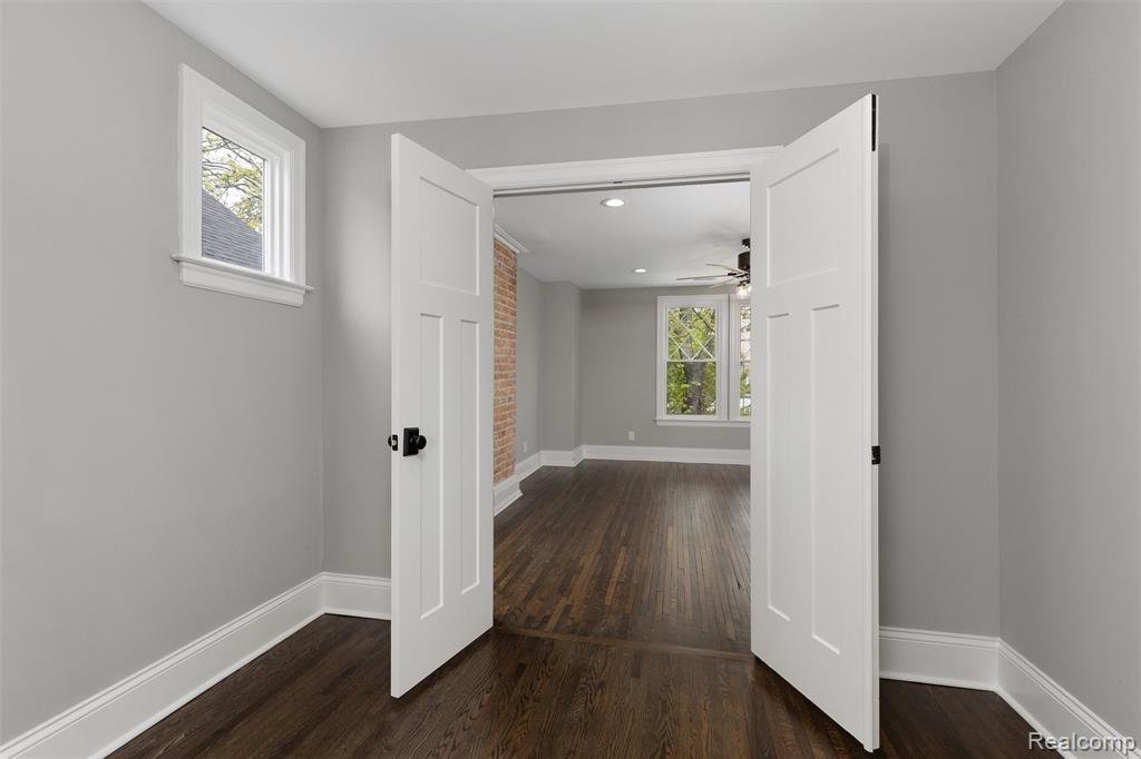 97 Delaware Street Property Photo 21