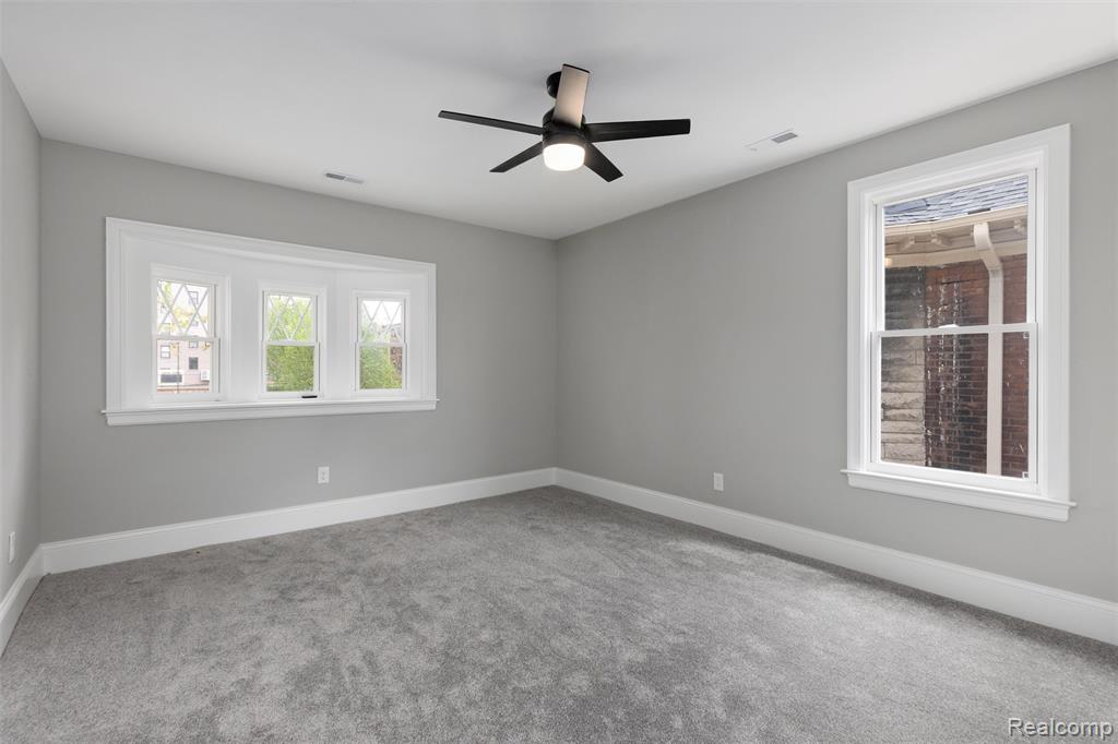 97 Delaware Street Property Photo 25