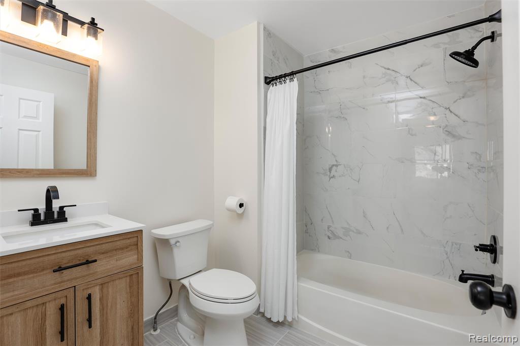 1111 Beaver Run Property Photo 15