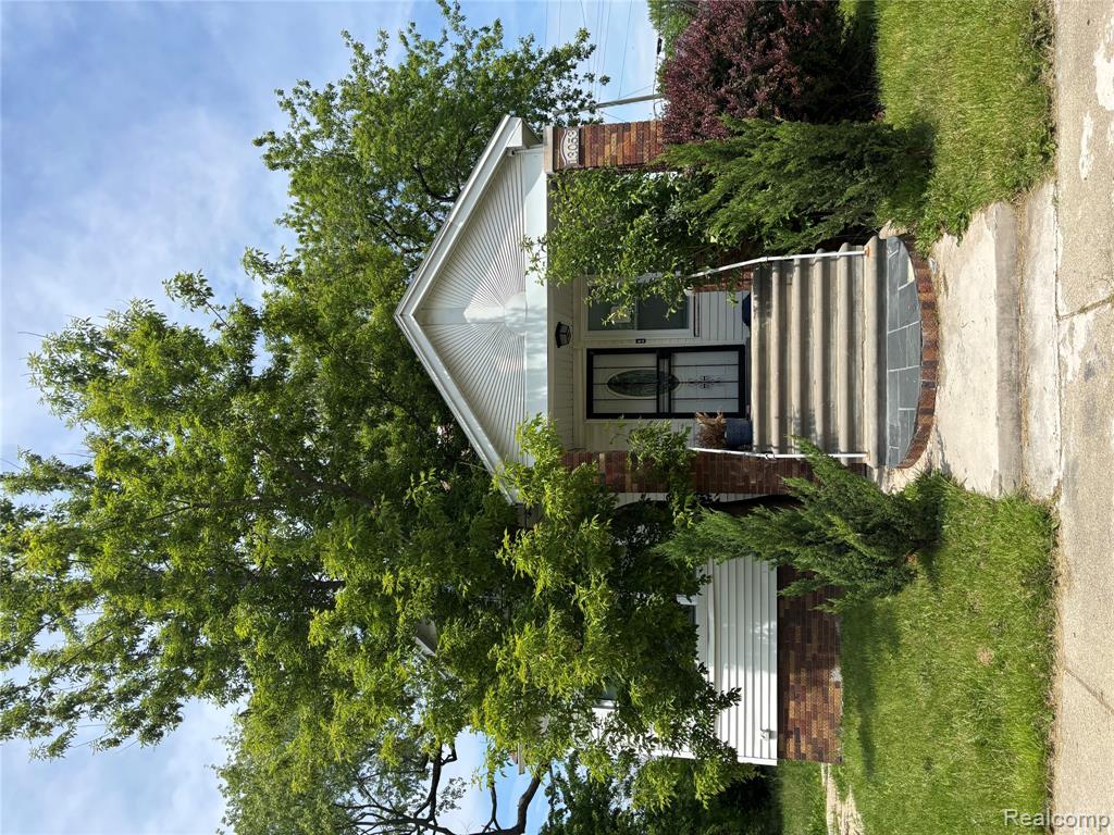 13053 Maiden Street Property Photo 11