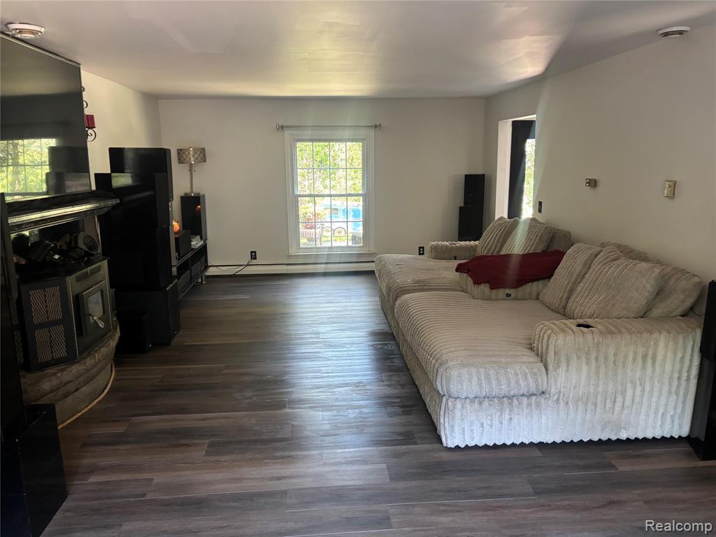 17301 Donohue Road Property Photo 14