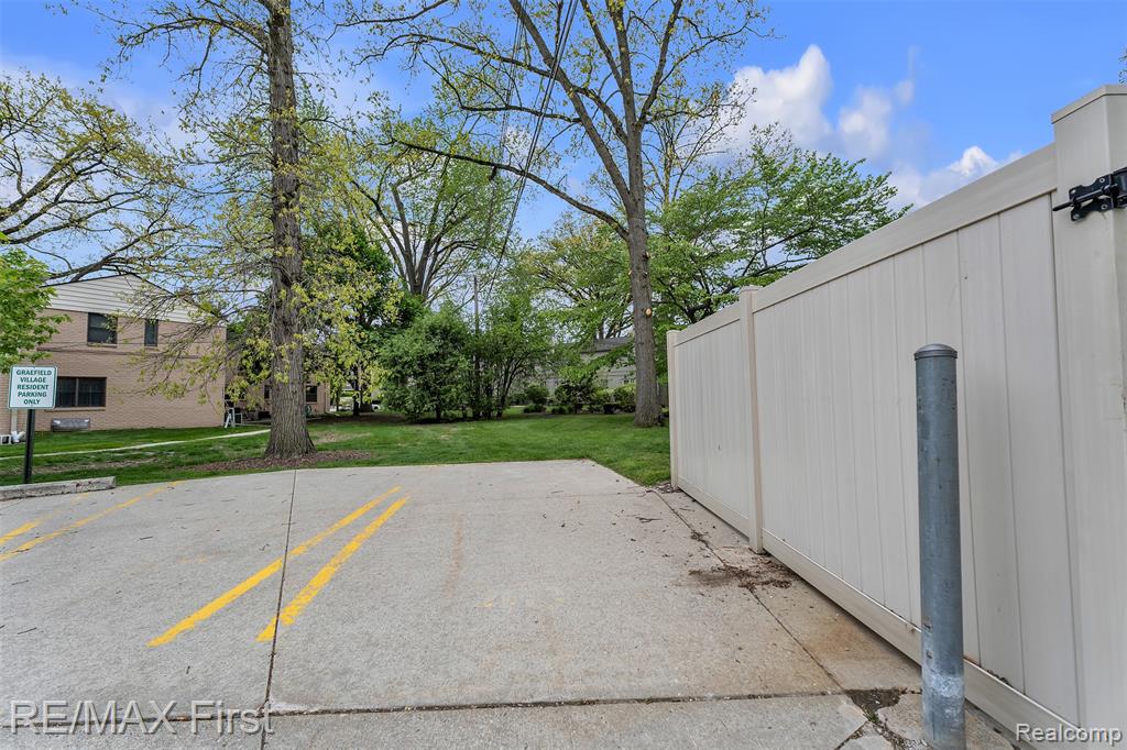 1921 Graefield Road Property Photo 24