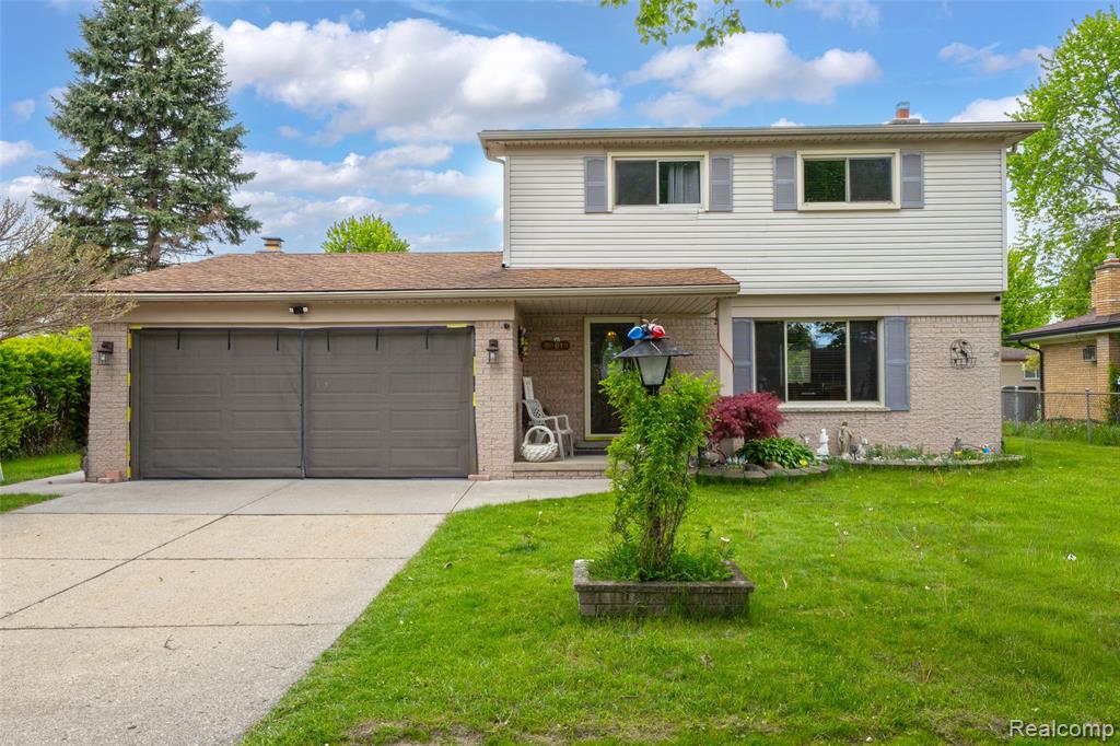 30615 Scrivo Drive Property Photo 1