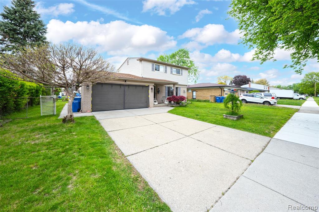 30615 Scrivo Drive Property Photo 4