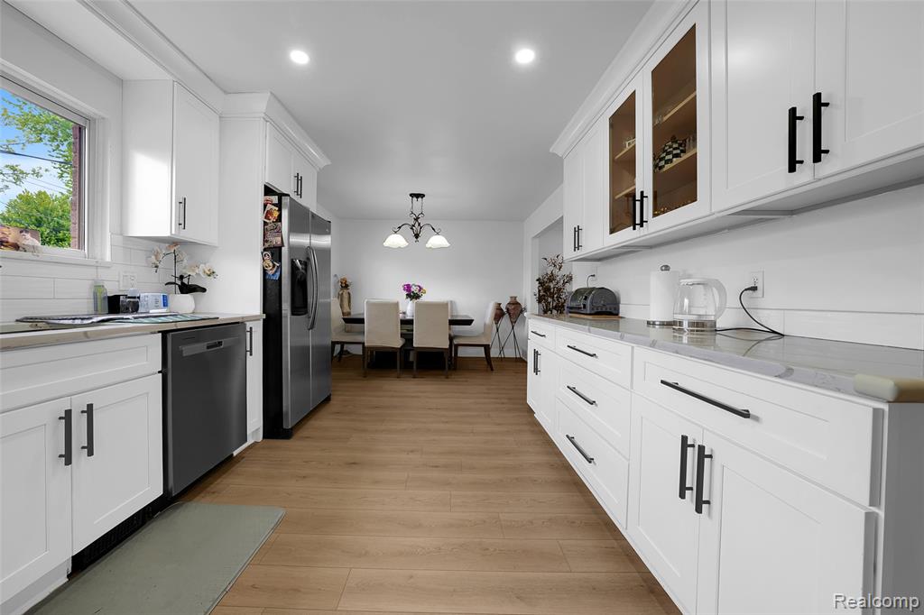 30615 Scrivo Drive Property Photo 16
