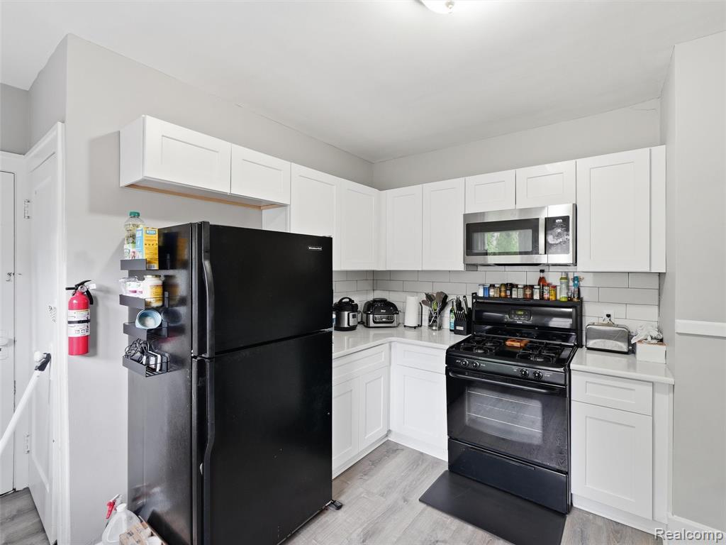 1123 Wayburn Street Property Photo 24