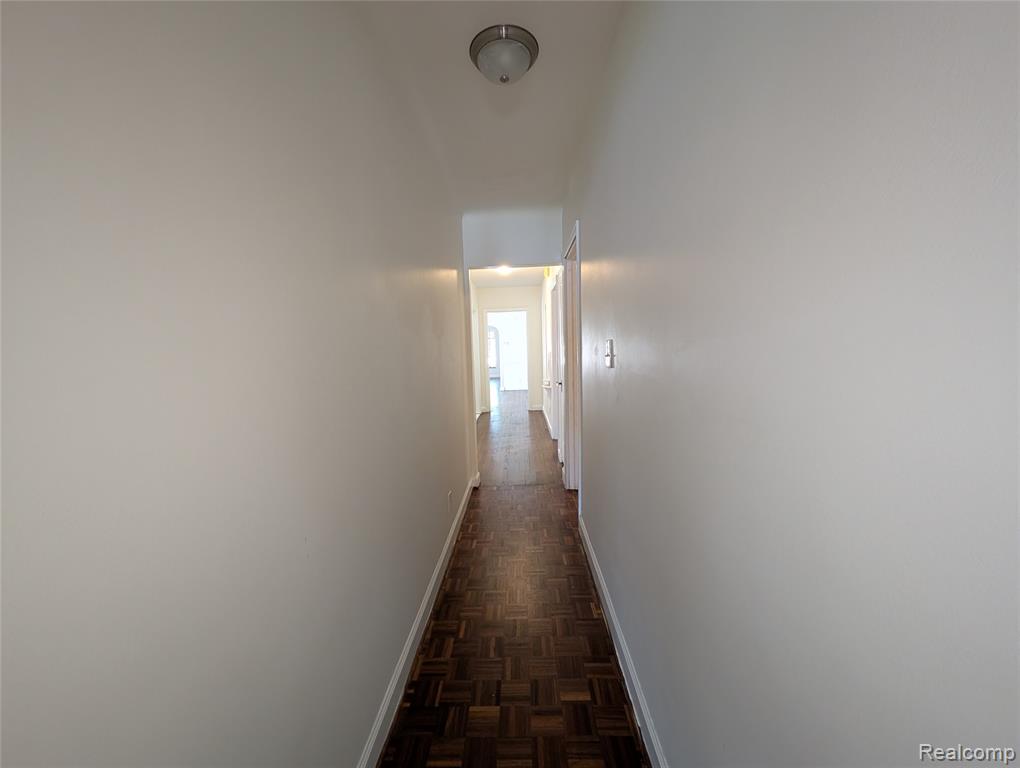 17530 Roselawn Property Photo 3