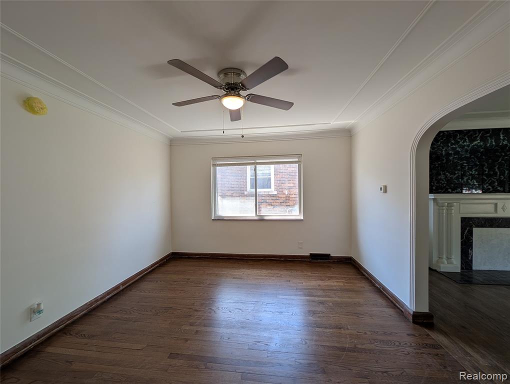 17530 Roselawn Property Photo 7