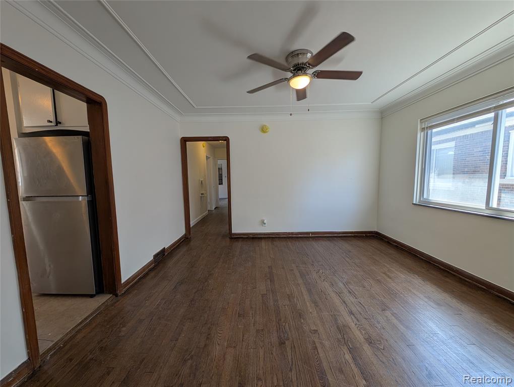 17530 Roselawn Property Photo 10