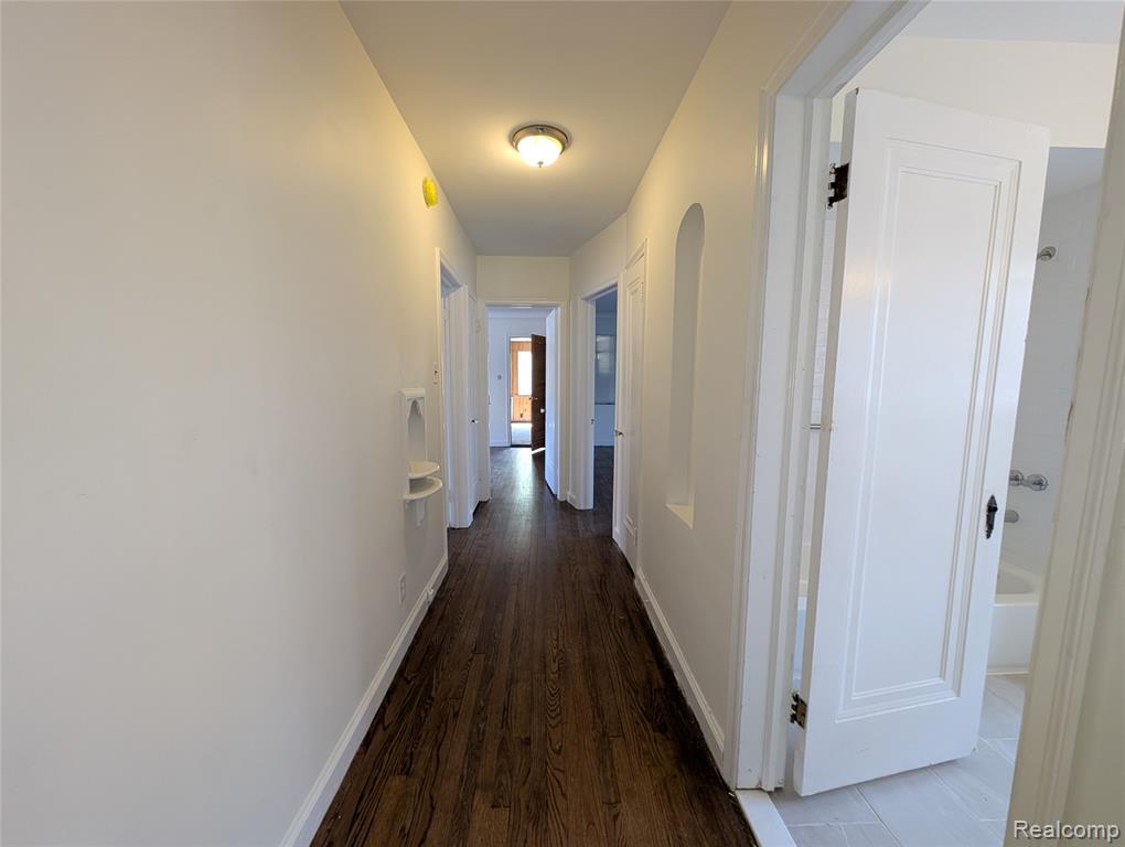 17530 Roselawn Property Photo 11