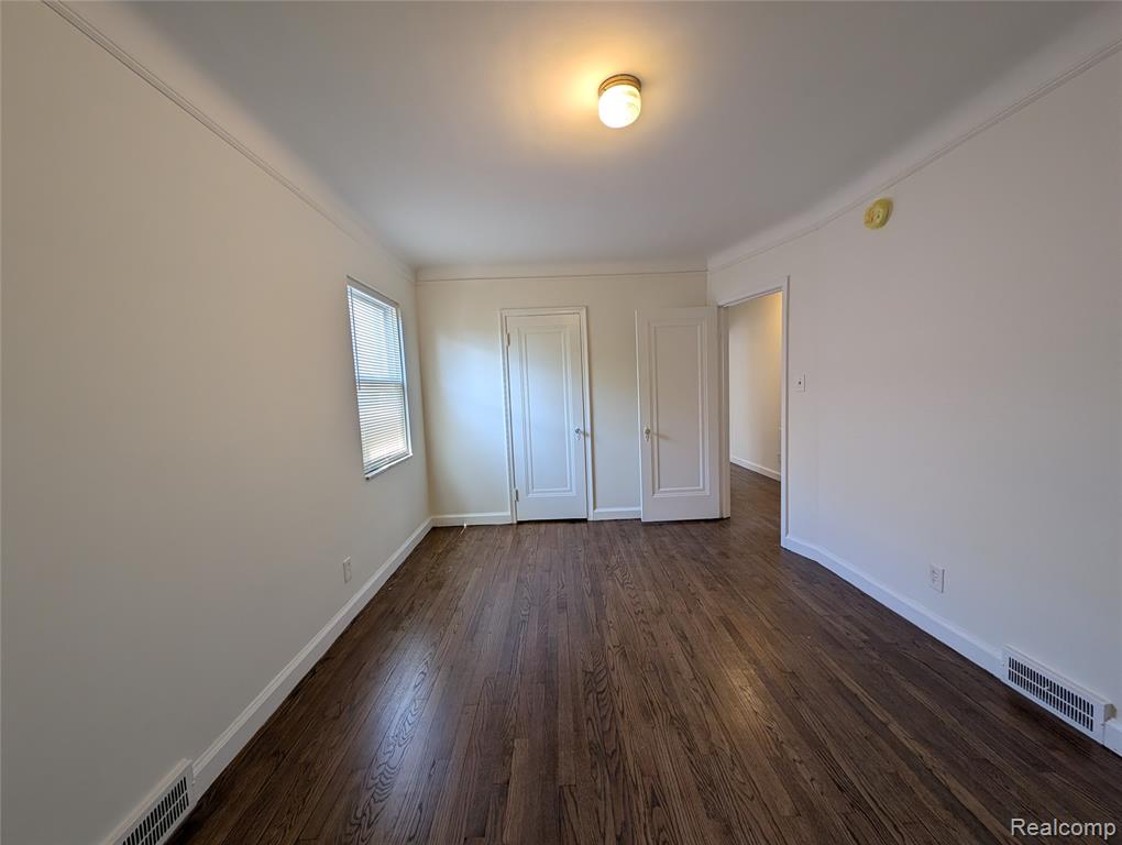 17530 Roselawn Property Photo 14