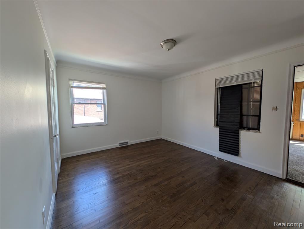 17530 Roselawn Property Photo 16