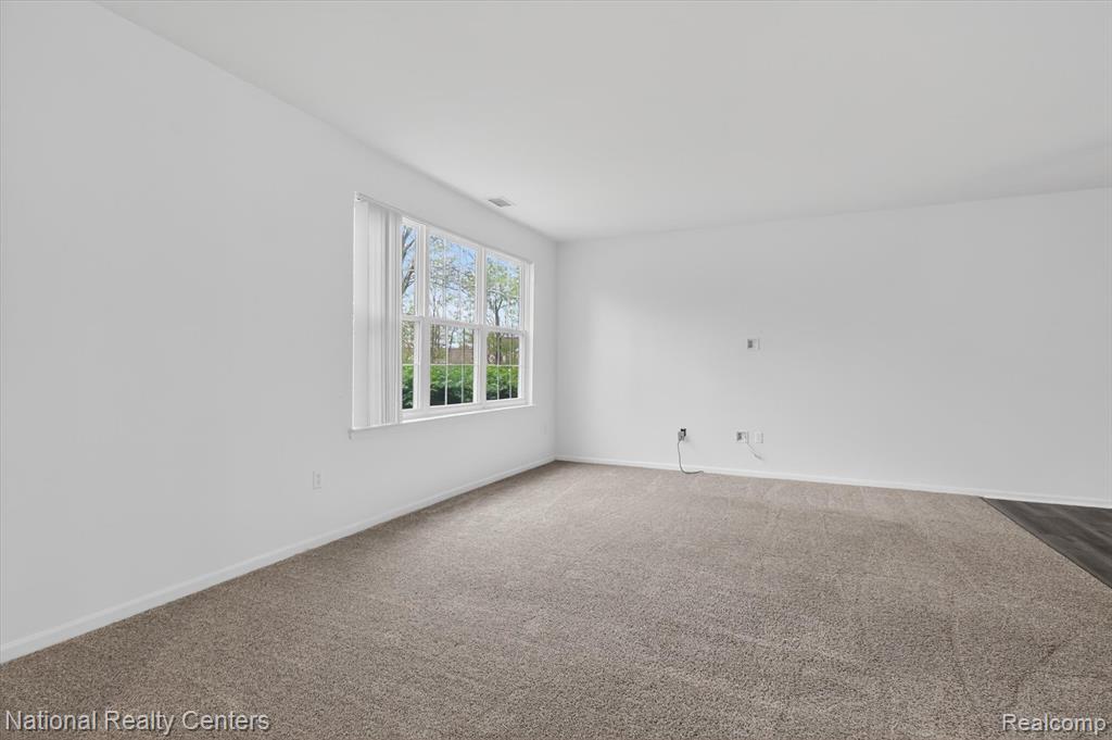 4371 Aster Boulevard Property Photo 13