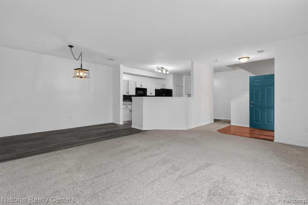 4371 Aster Boulevard Property Photo 14