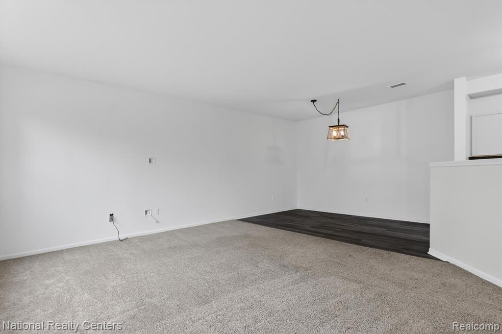 4371 Aster Boulevard Property Photo 16