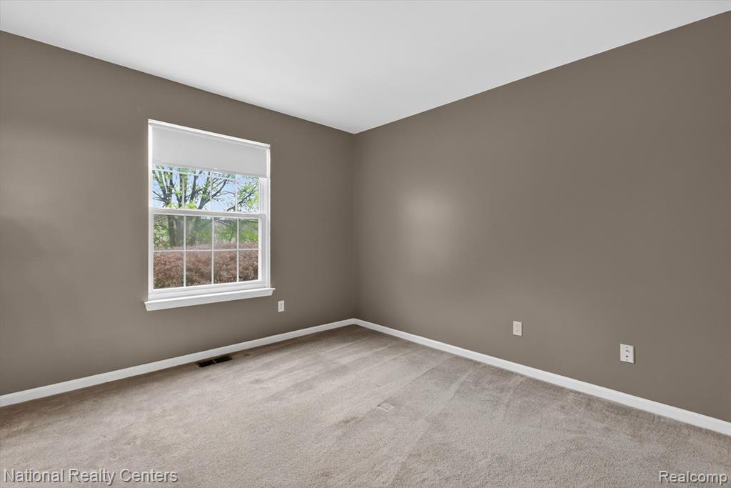 4371 Aster Boulevard Property Photo 28