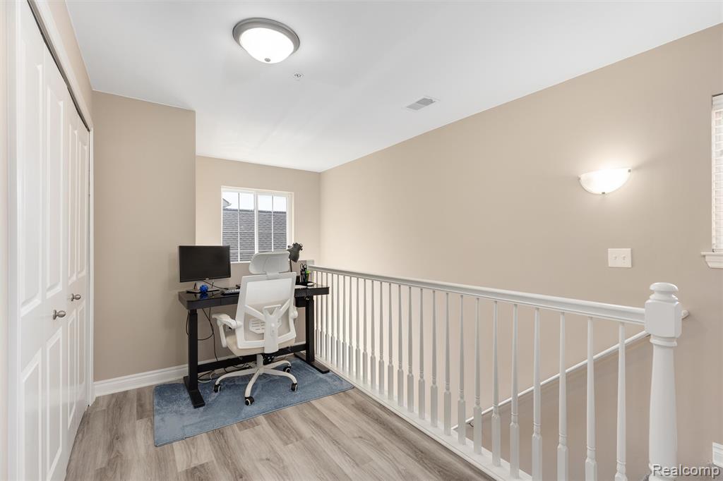 16625 Savor Lane Property Photo 3