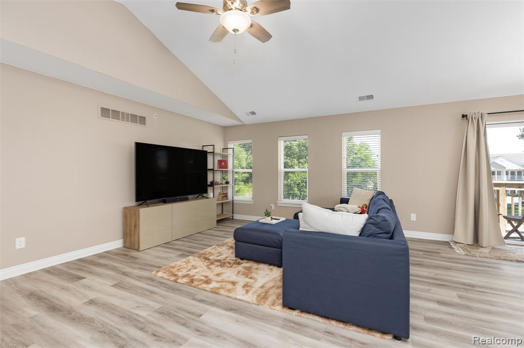 16625 Savor Lane Property Photo 10