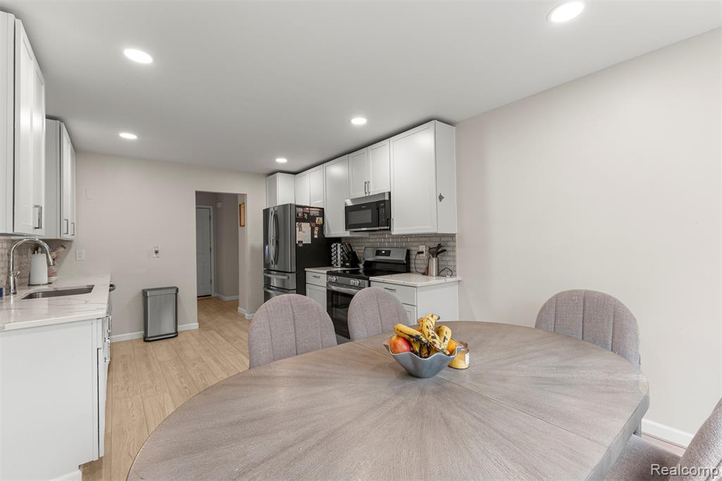 7978 Hoffman Drive Property Photo 15
