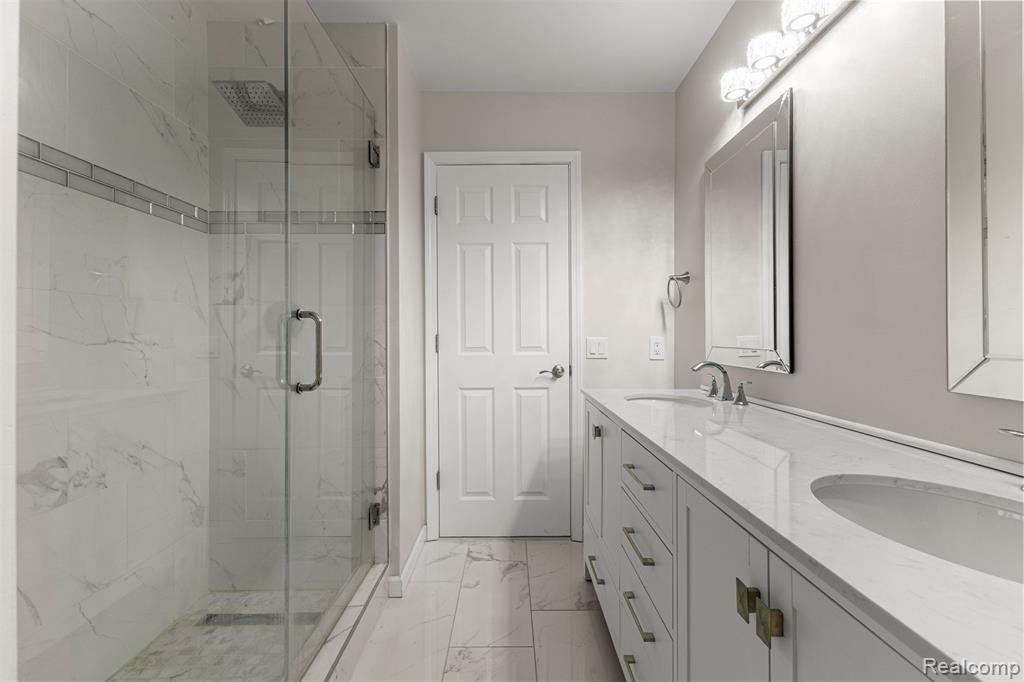 7978 Hoffman Drive Property Photo 22