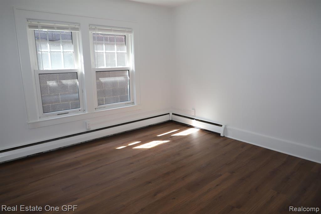271 W Maple #5 Property Photo 4
