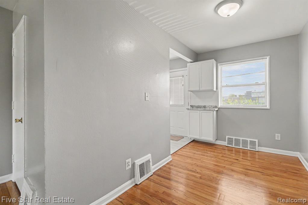 3370 Coolidge Highway Property Photo 11