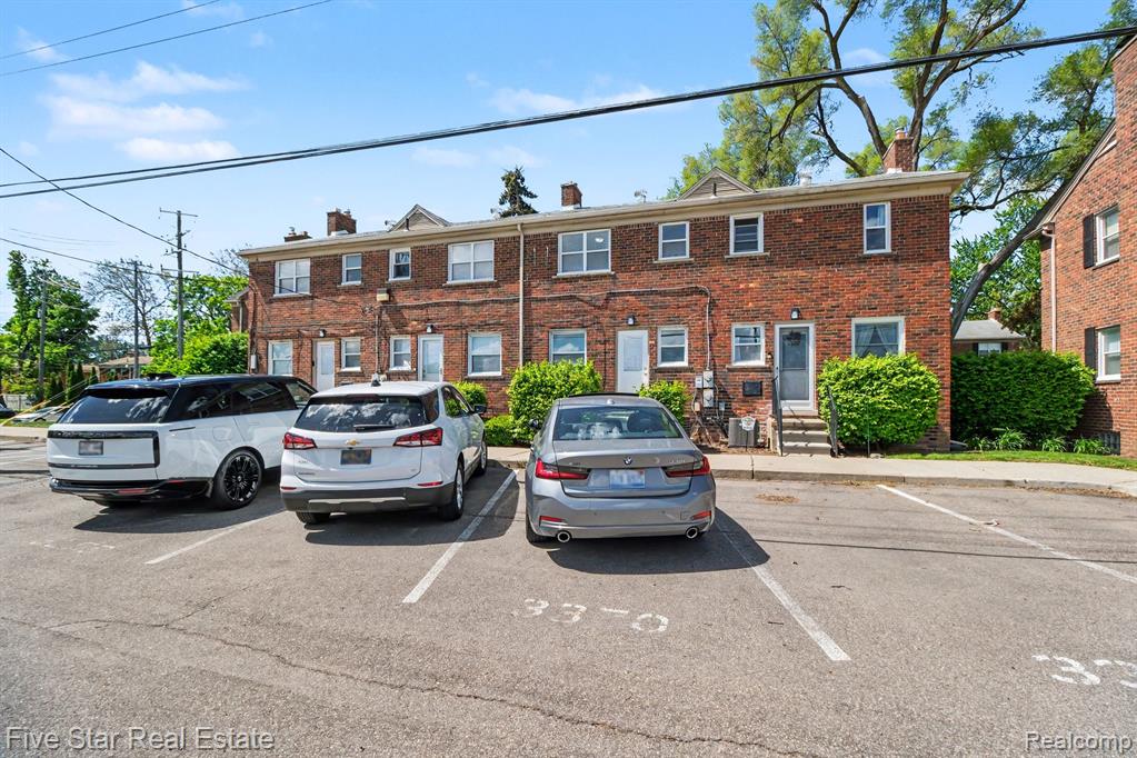 3370 Coolidge Highway Property Photo 18