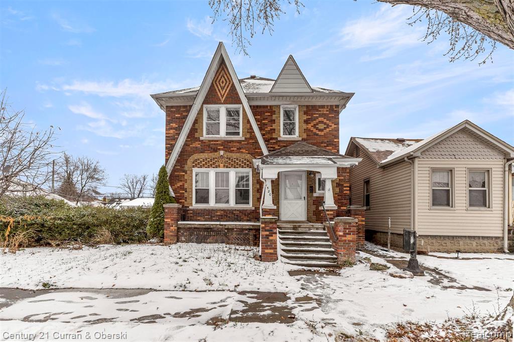1520 Garfield Avenue Property Photo 1