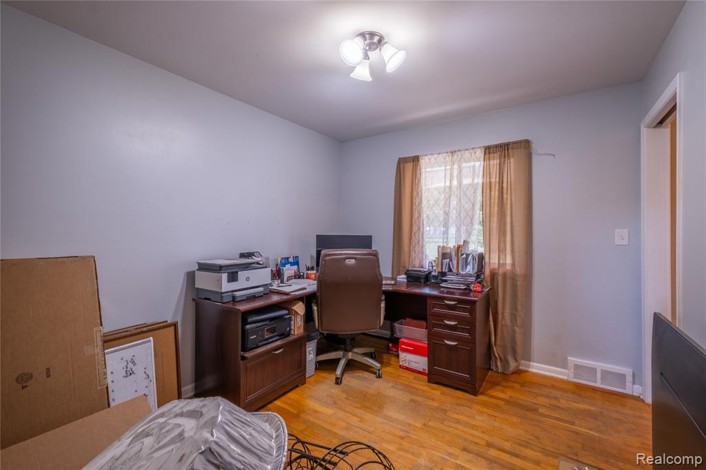 4240 Sheridan Road Property Photo 16
