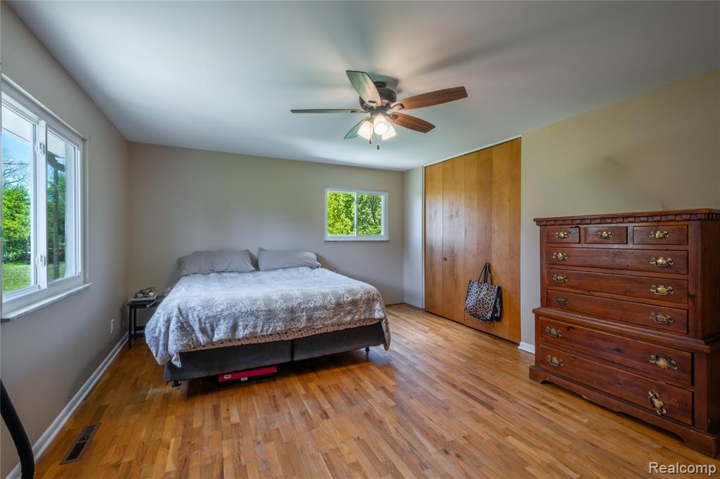 4240 Sheridan Road Property Photo 19