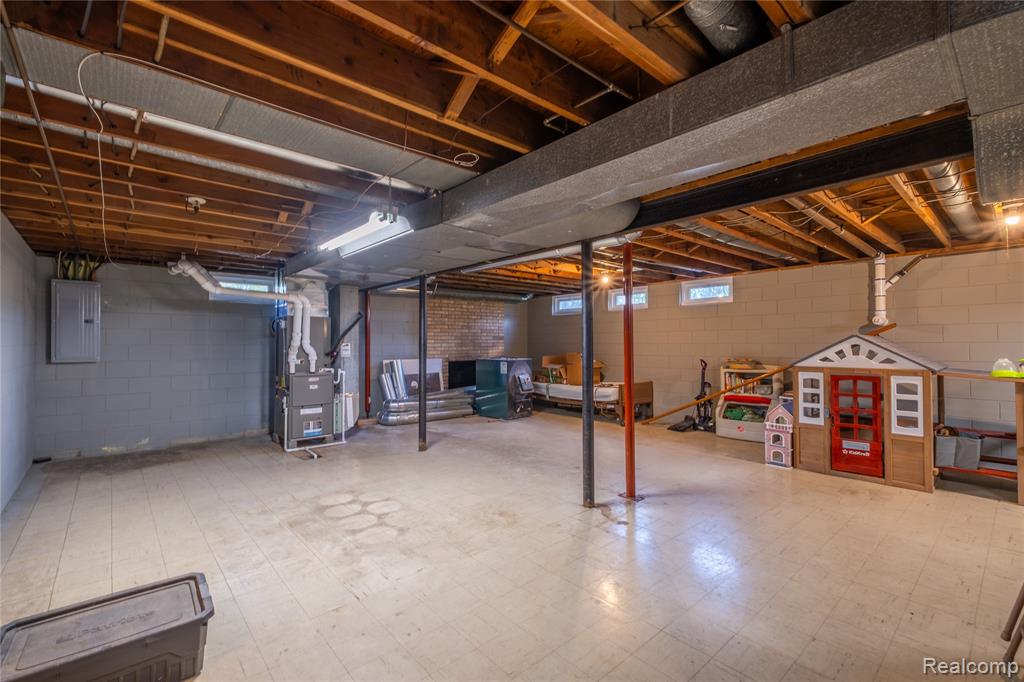 4240 Sheridan Road Property Photo 27