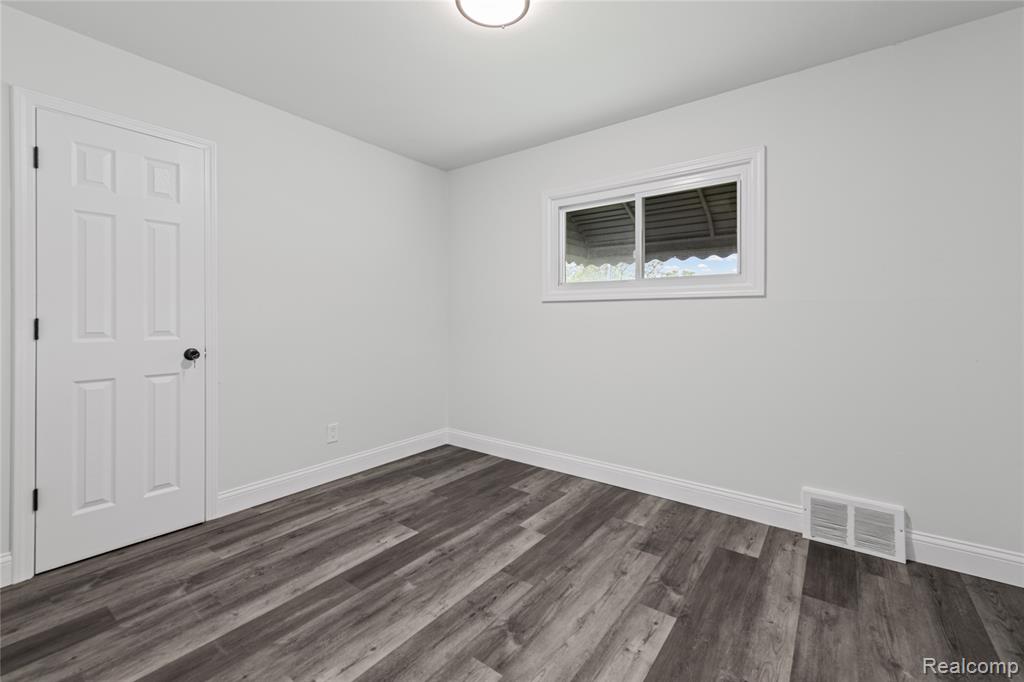 8044 Pelham Road Property Photo 10