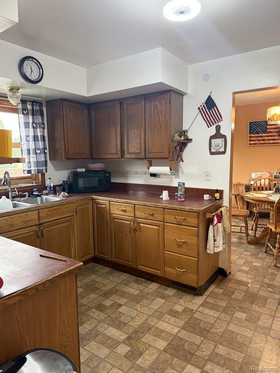 5200 Mayville Road Property Photo 3