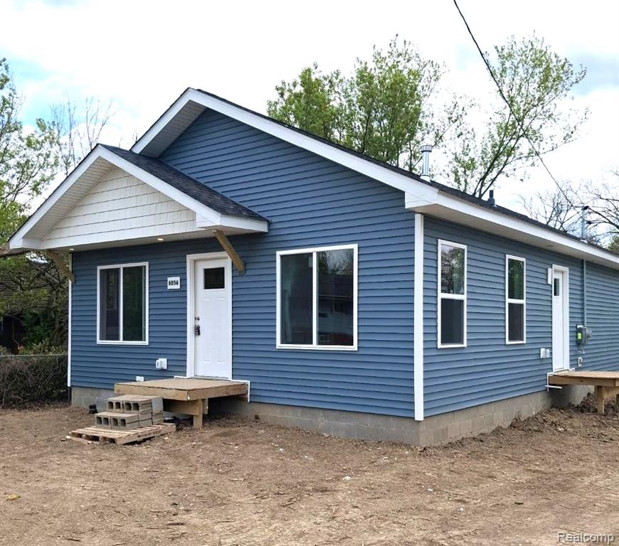 6056 Pearl Street Property Photo 1