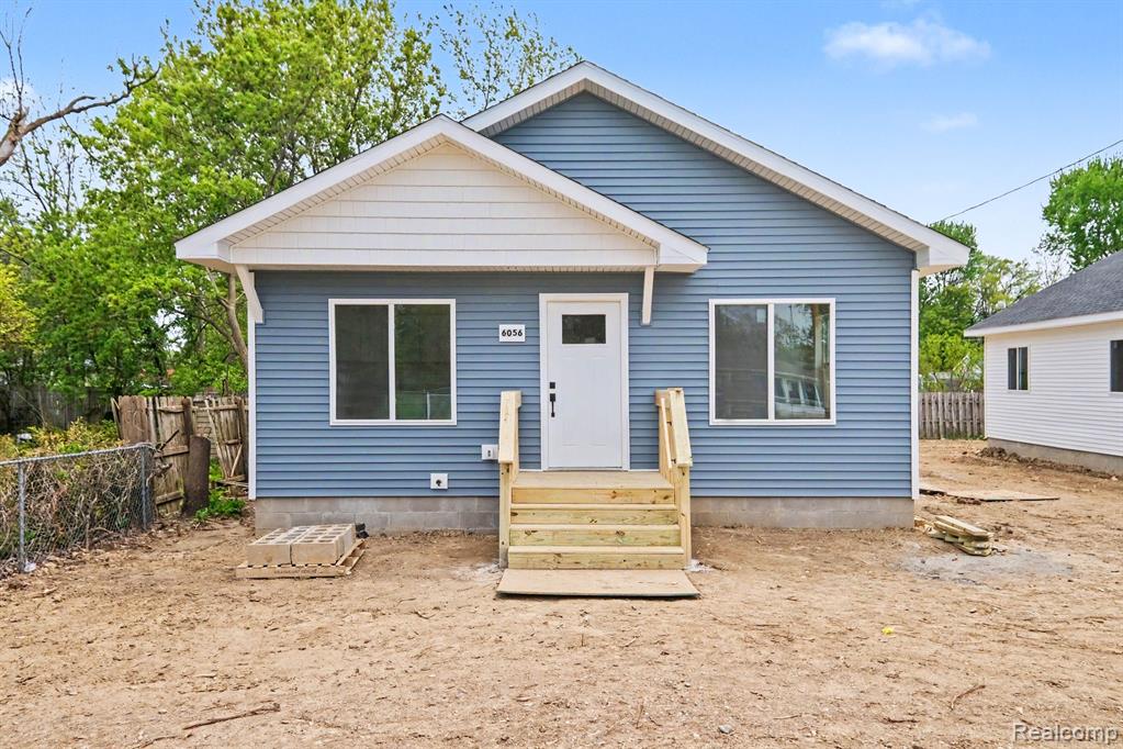 6056 Pearl Street Property Photo 1