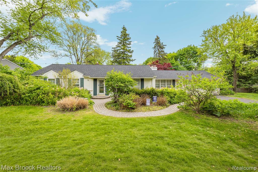 6485 Thurber Road Property Photo 5
