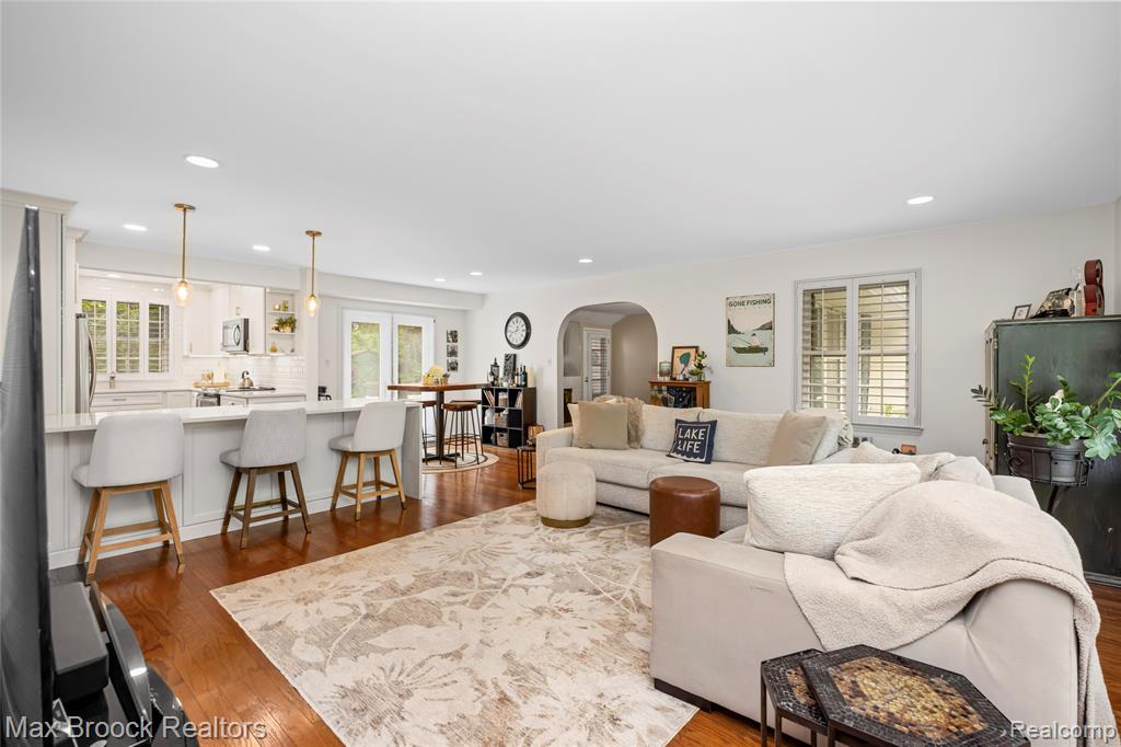 6485 Thurber Road Property Photo 8