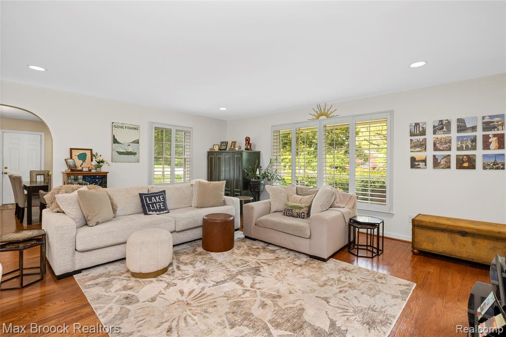 6485 Thurber Road Property Photo 9