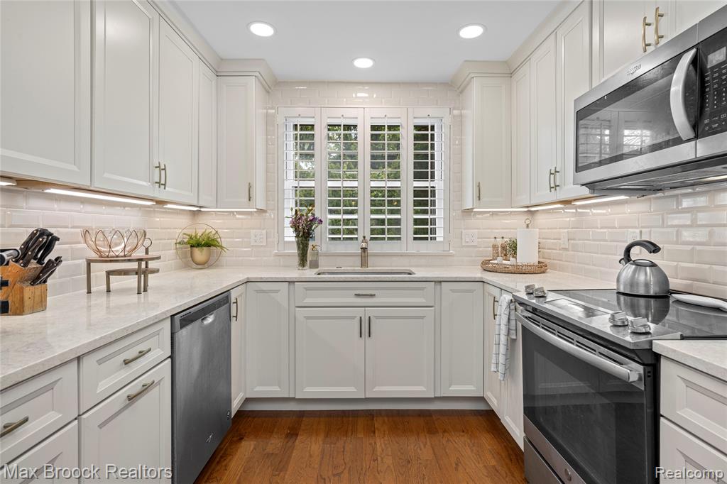 6485 Thurber Road Property Photo 18