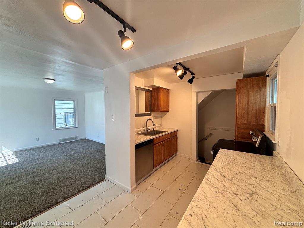 18350 Codding Street Property Photo 4