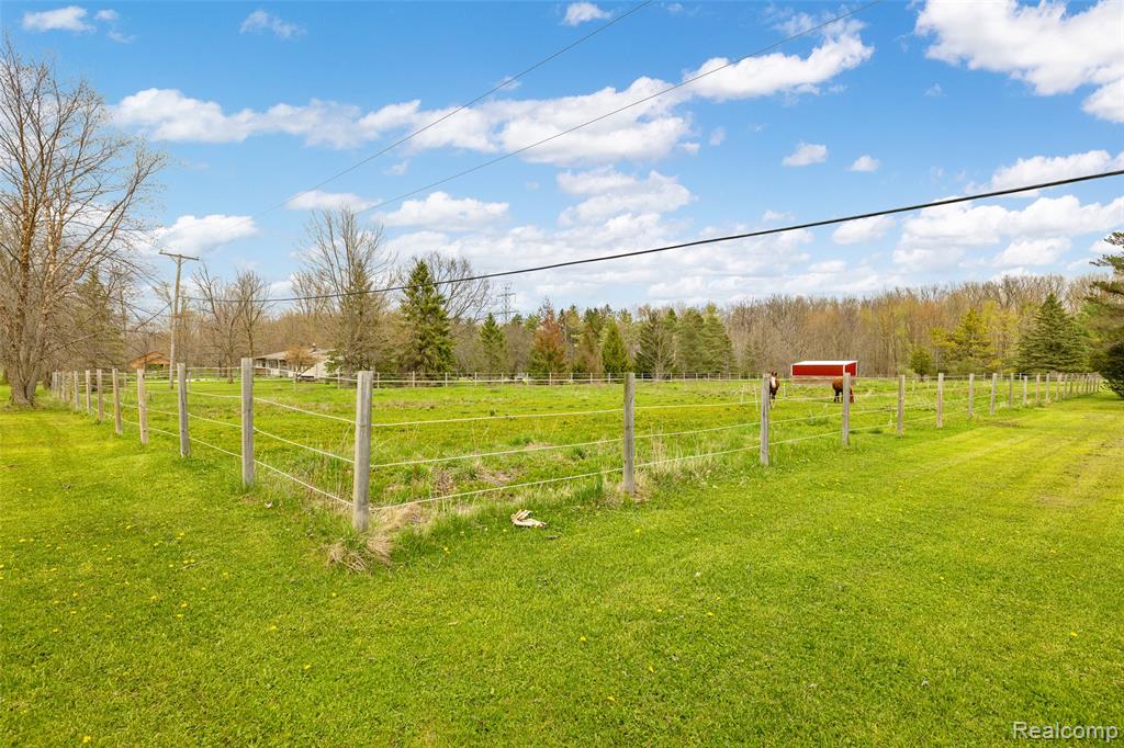 4425 Bethuy Road Property Photo 5