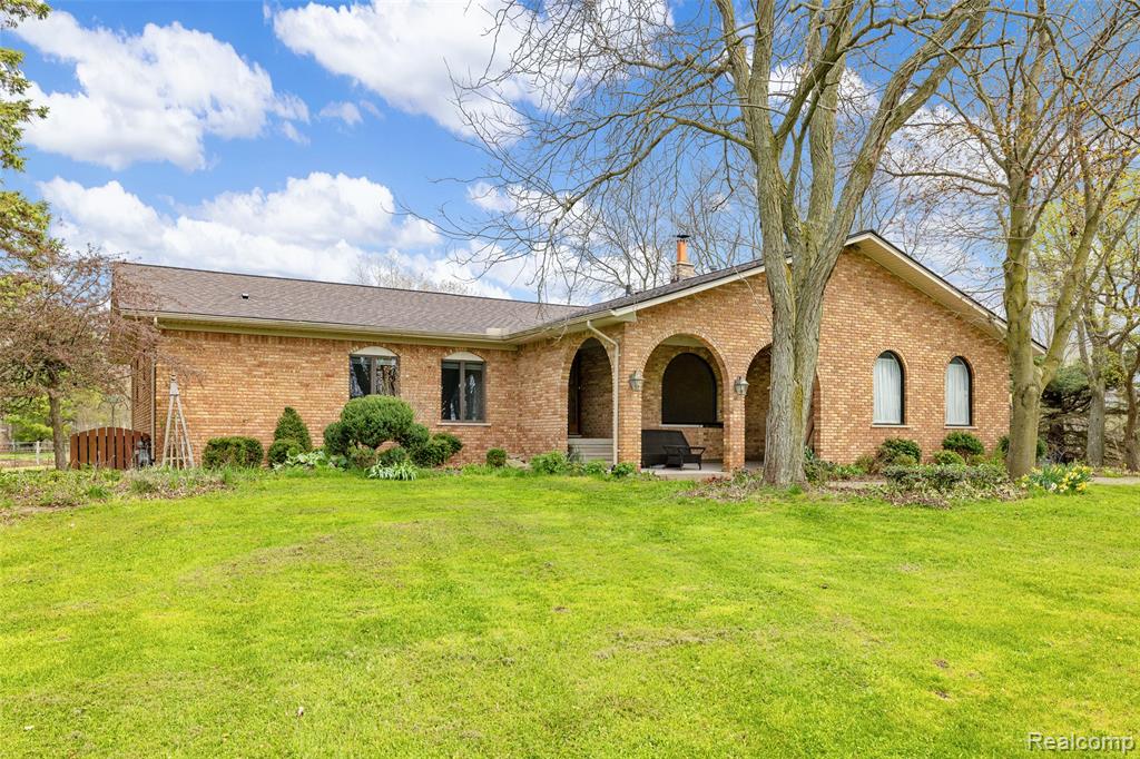 4425 Bethuy Road Property Photo 9