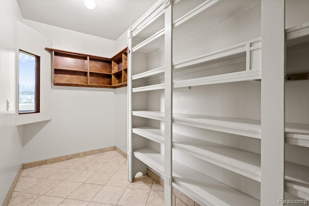 7540 Dexter Pinckney Road Property Photo 43