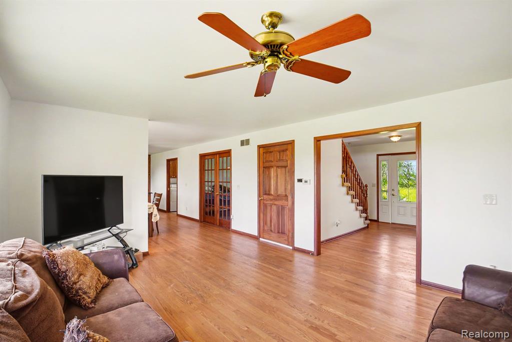 13519 Foley Road Property Photo 3