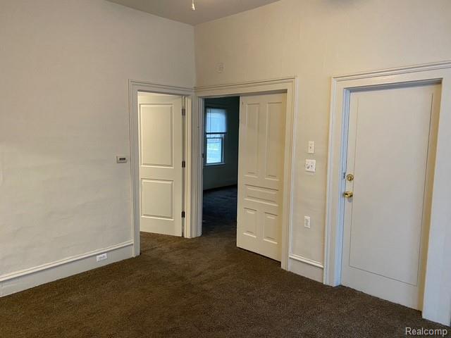 504 E Clinton Street Property Photo 6