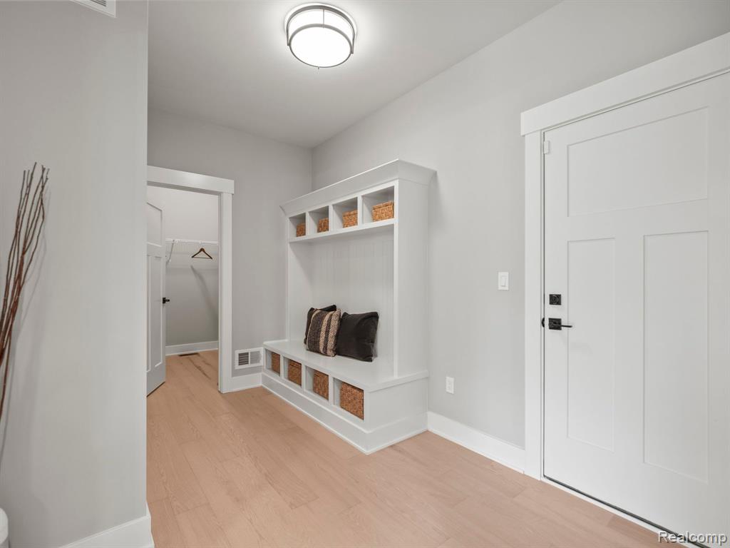 3731 Kinsley Boulevard Property Photo 16