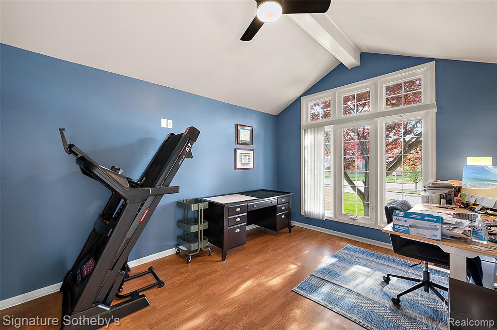 42280 Locklin Drive Property Photo 11